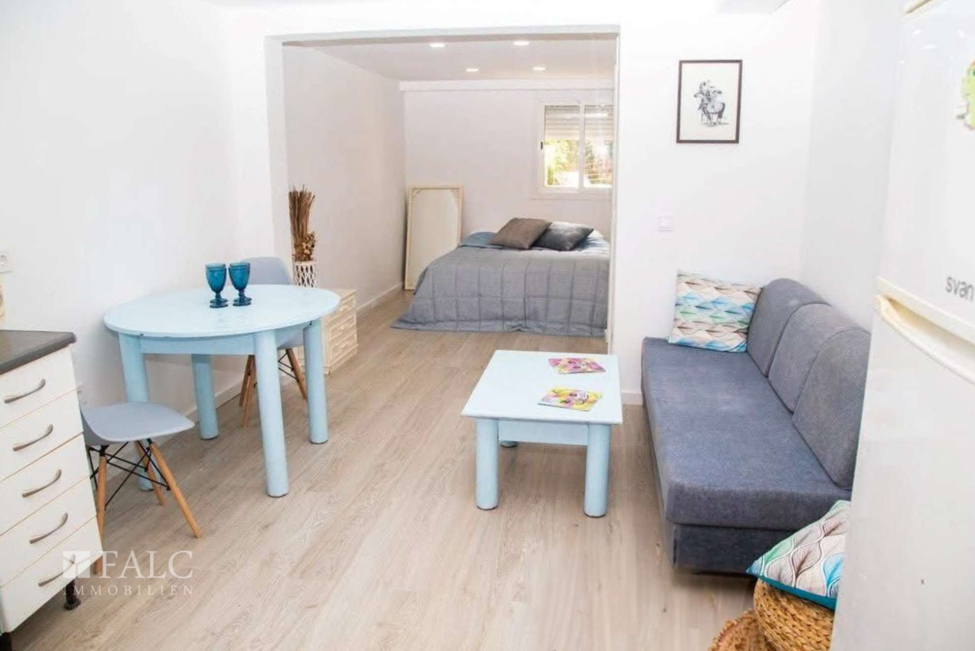 Schlafzimmer / Wohn-Küche